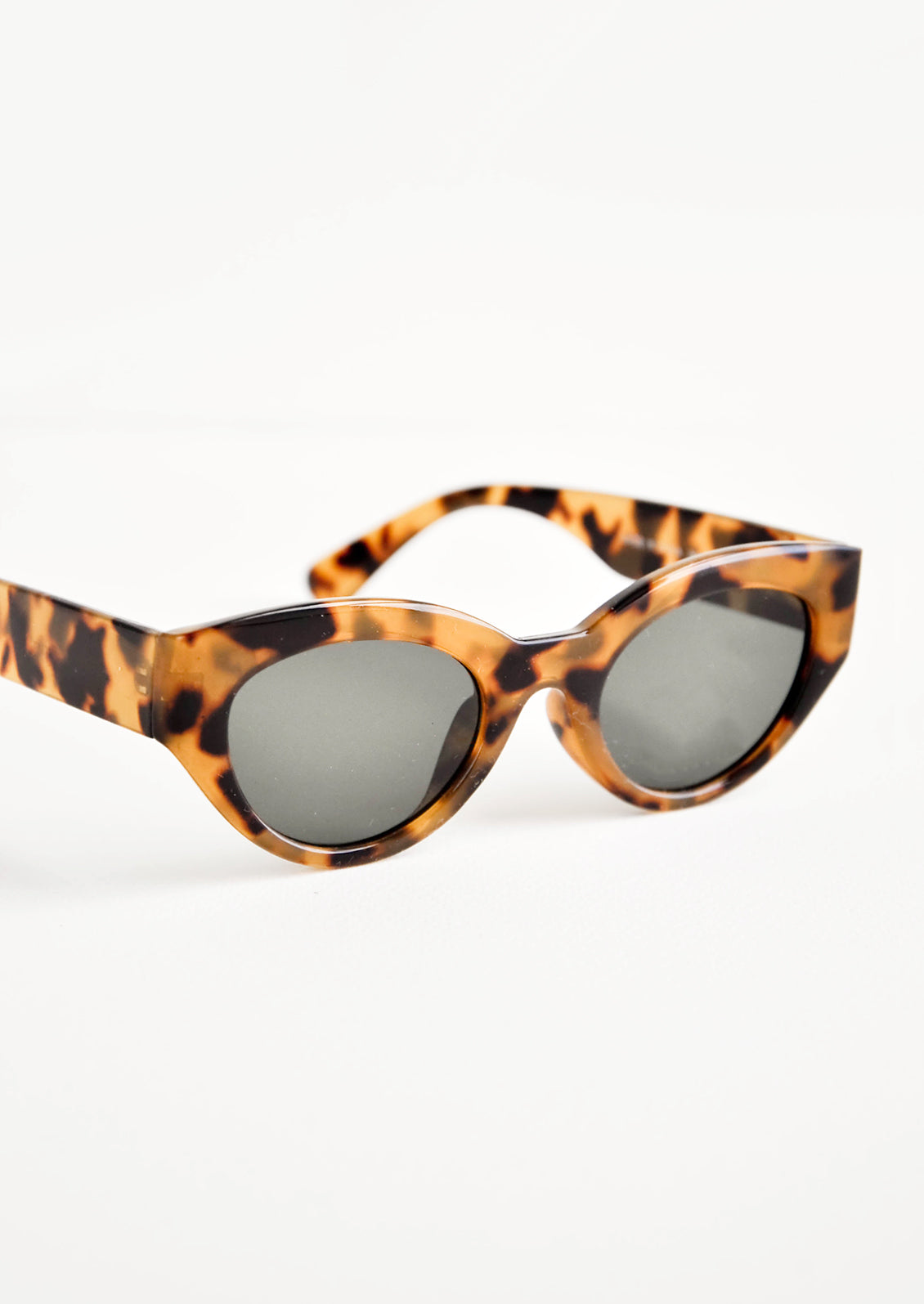 Gina Sunglasses in  - LEIF