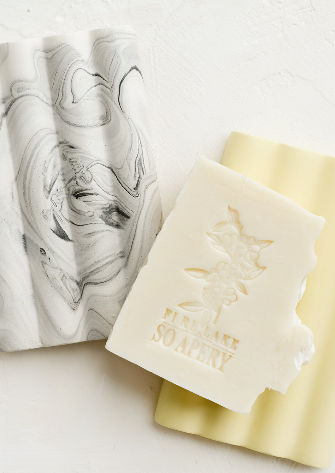 Soft Curves Soap Dish